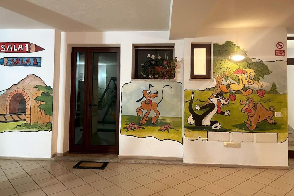 Looney Tunes Home 奧爾比亞 外观 照片